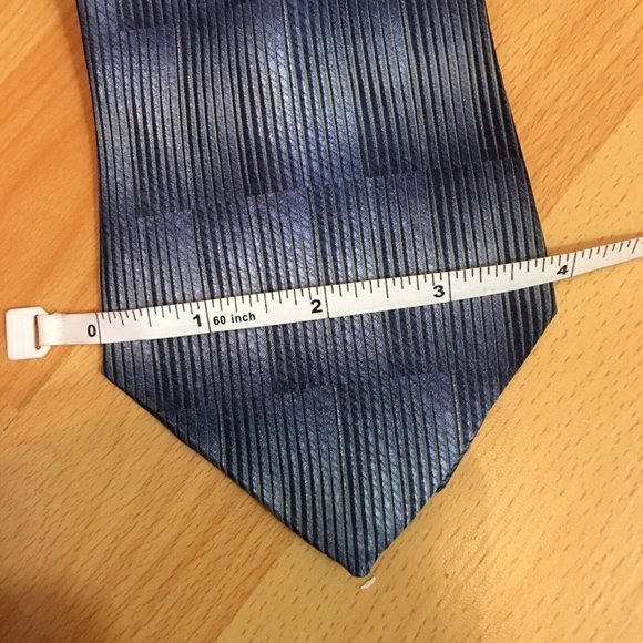 Milano Uomo Blue Gray Shimmer 100% Silk Executive Power Necktie Men’s Tie EUC - Picture 2 of 5